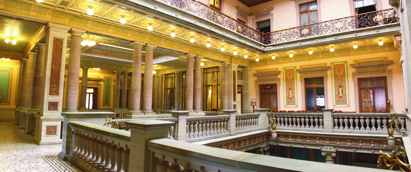 Joyas de la Arquitectura en México: Descubre los 5 Edificios Emblemáticos del País
